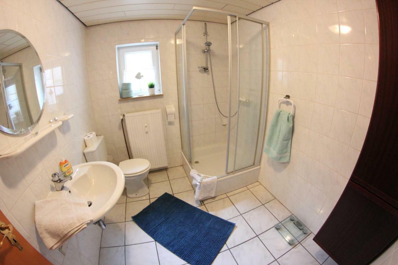 Ruhige Und Gemuetliche Ferienwohnung In Calden מראה חיצוני תמונה